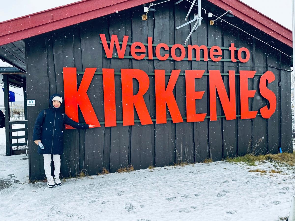 CHẠM TỚI BẮC CỰC