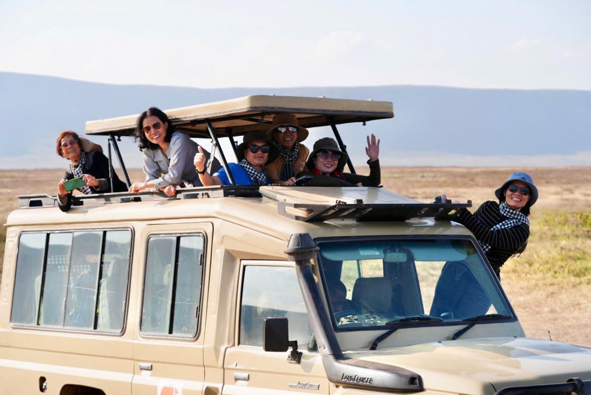 KHÁM PHÁ TRÁI TIM CỦA CHÂU PHI